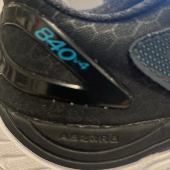 New Balance 840v4 Women's Size 7.5 Dark Grey Blue - Picture 2 of 8
